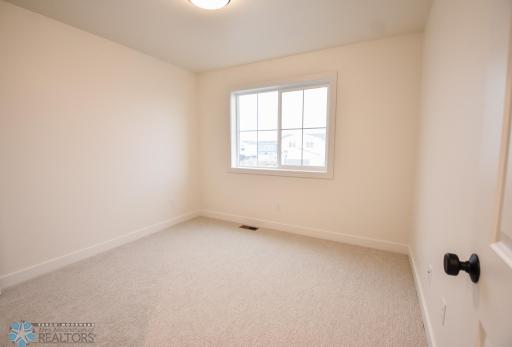 8362 62 Street S, Horace, ND 58047