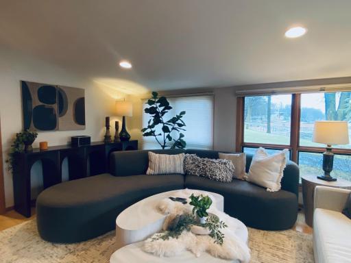 806 Longview Drive, Detroit Lakes, MN 56501