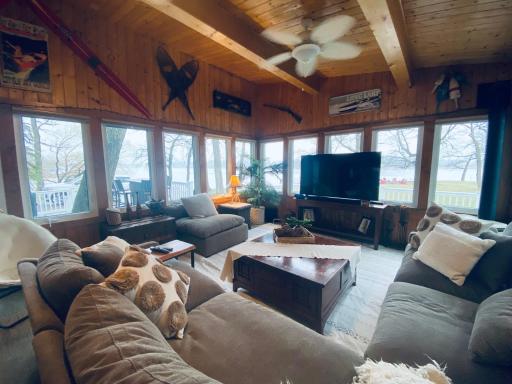 806 Longview Drive, Detroit Lakes, MN 56501