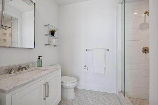 1111 West River Parkway - Spacecrafting - 0036.jpg