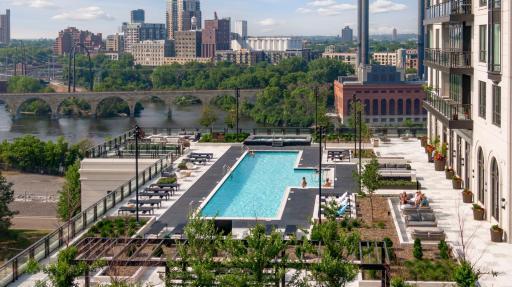 1111 West River Parkway - Spacecrafting - 0090.jpg