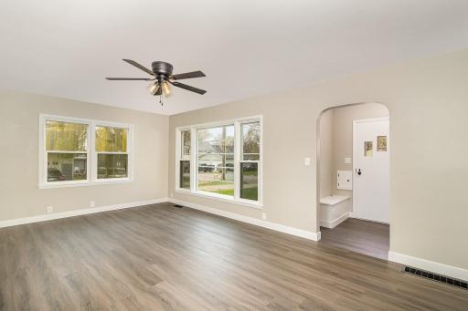 210 Davis Street, Le Sueur, MN 56058