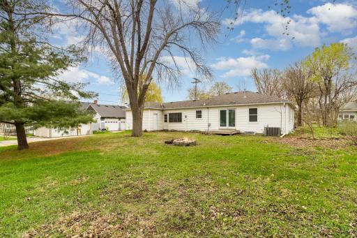 210 Davis Street, Le Sueur, MN 56058