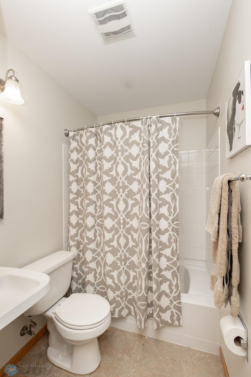 Full Bathroom (main floor)