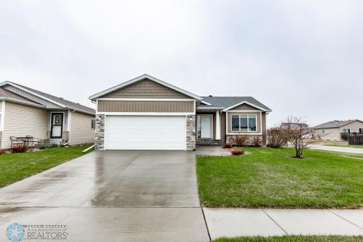 5505 38th Avenue S, Fargo, ND 58104