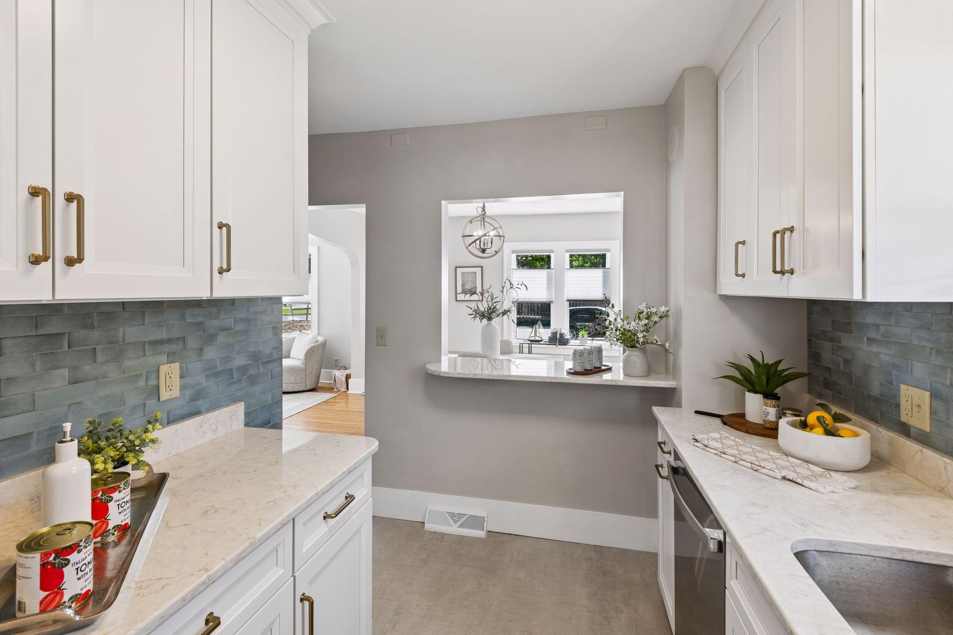 Luxurious quartz countertops. And lots of space too for all your cooking needs.