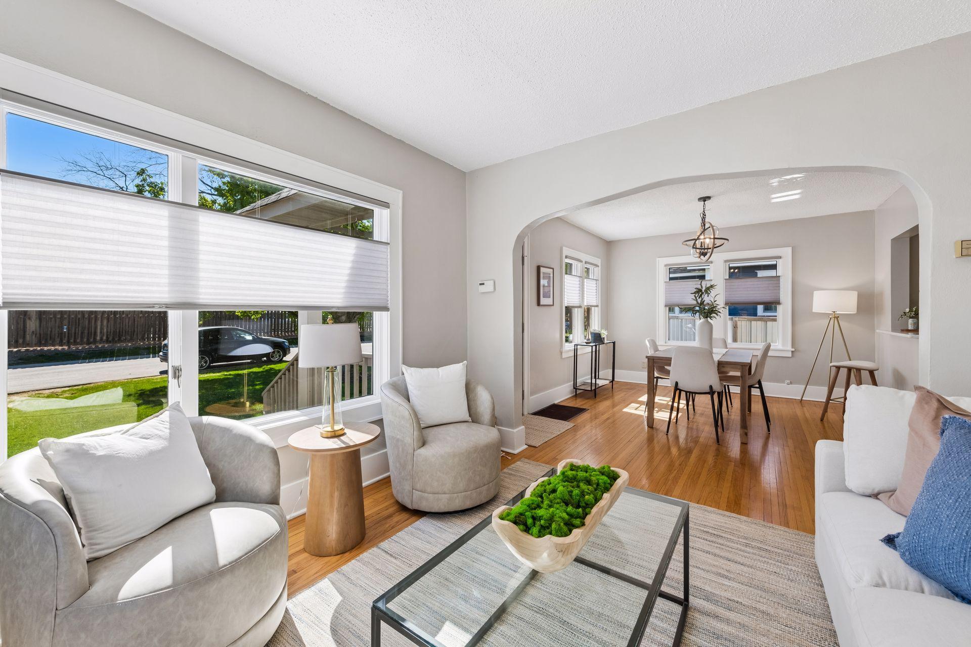 A spectacular open floor plan from living room to dining room.