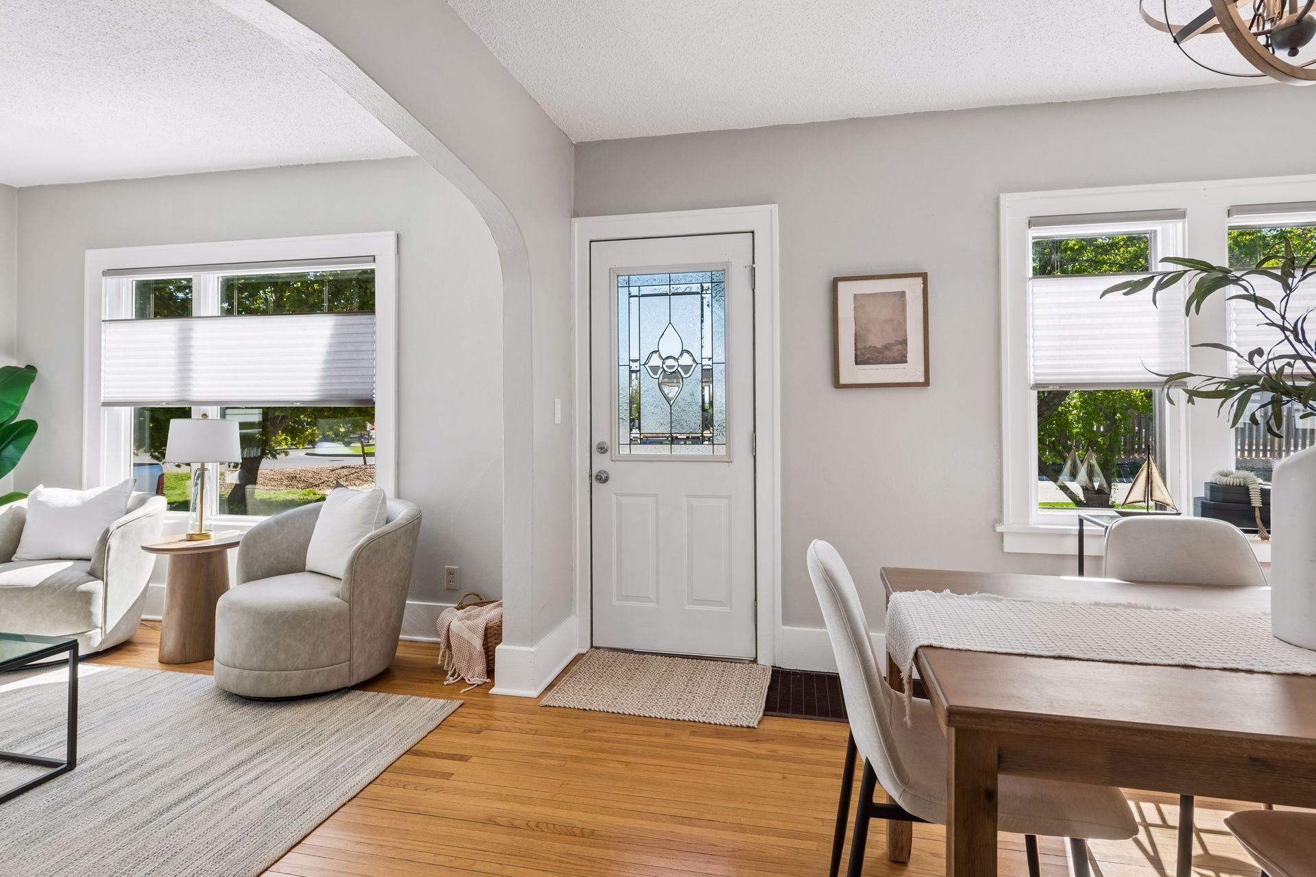 The hardwood flooring is stunning upon apprival.