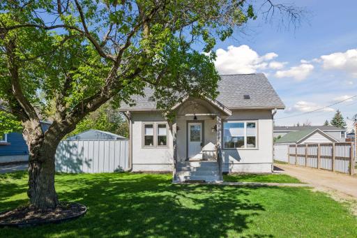 8026 Rose Street, Victoria, MN 55386