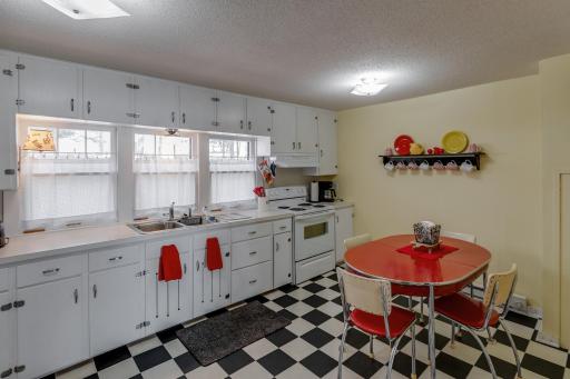 6723 Indian Trail Lane, Pine River, MN 56474
