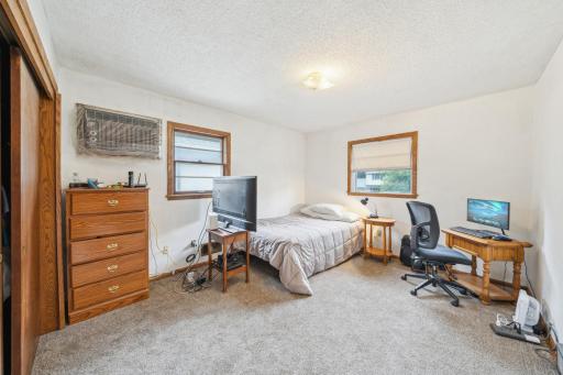 143 19th Avenue N, South Saint Paul, MN 55075