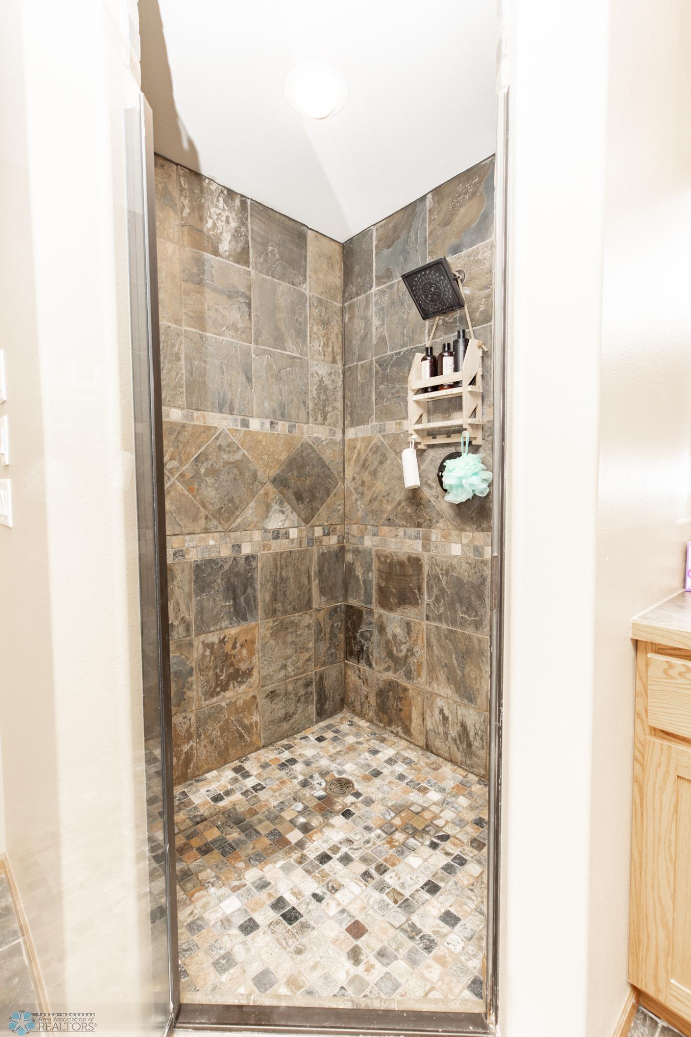 Primary Bathroom - Full