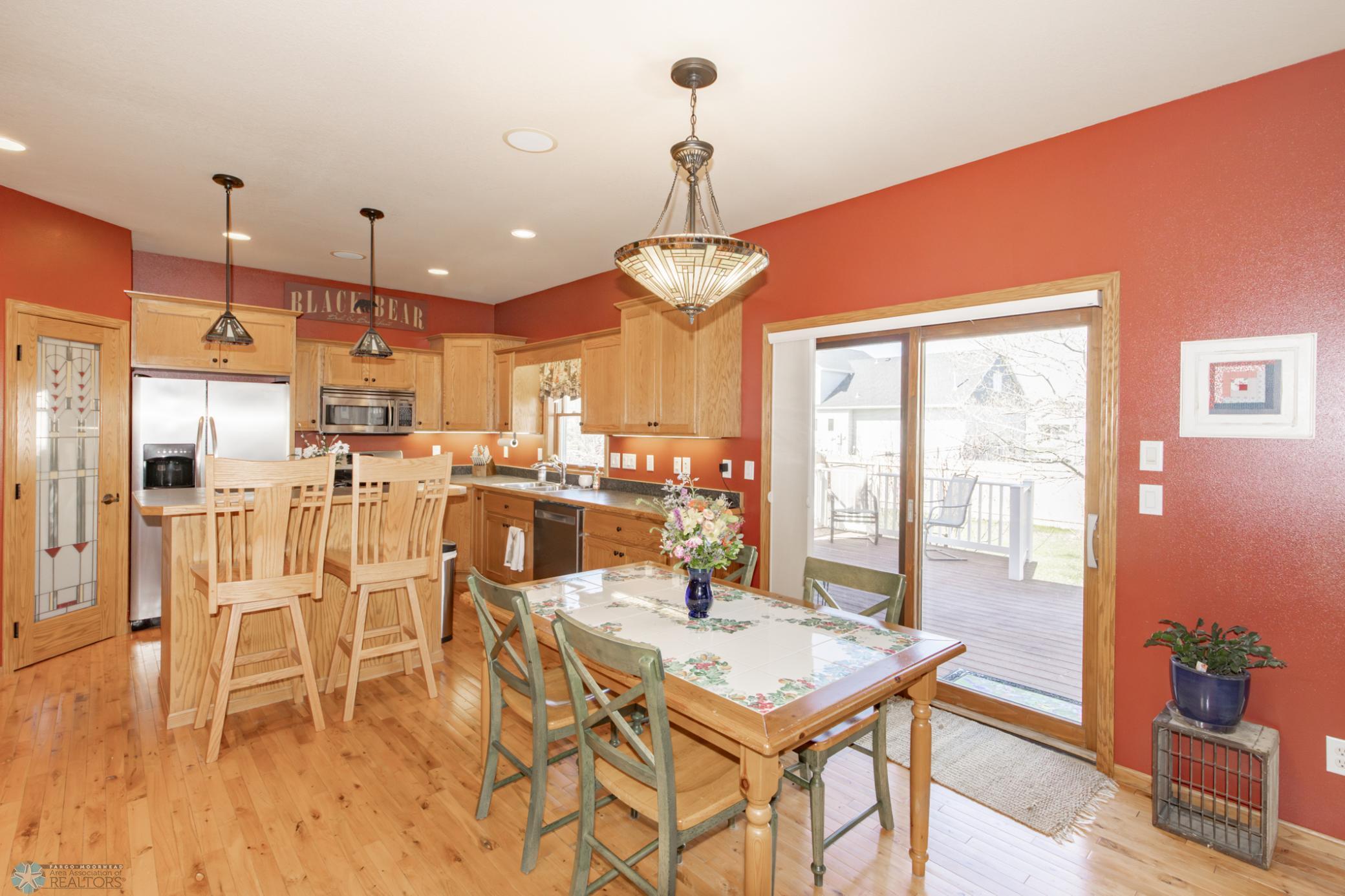 Kitchen/Dining