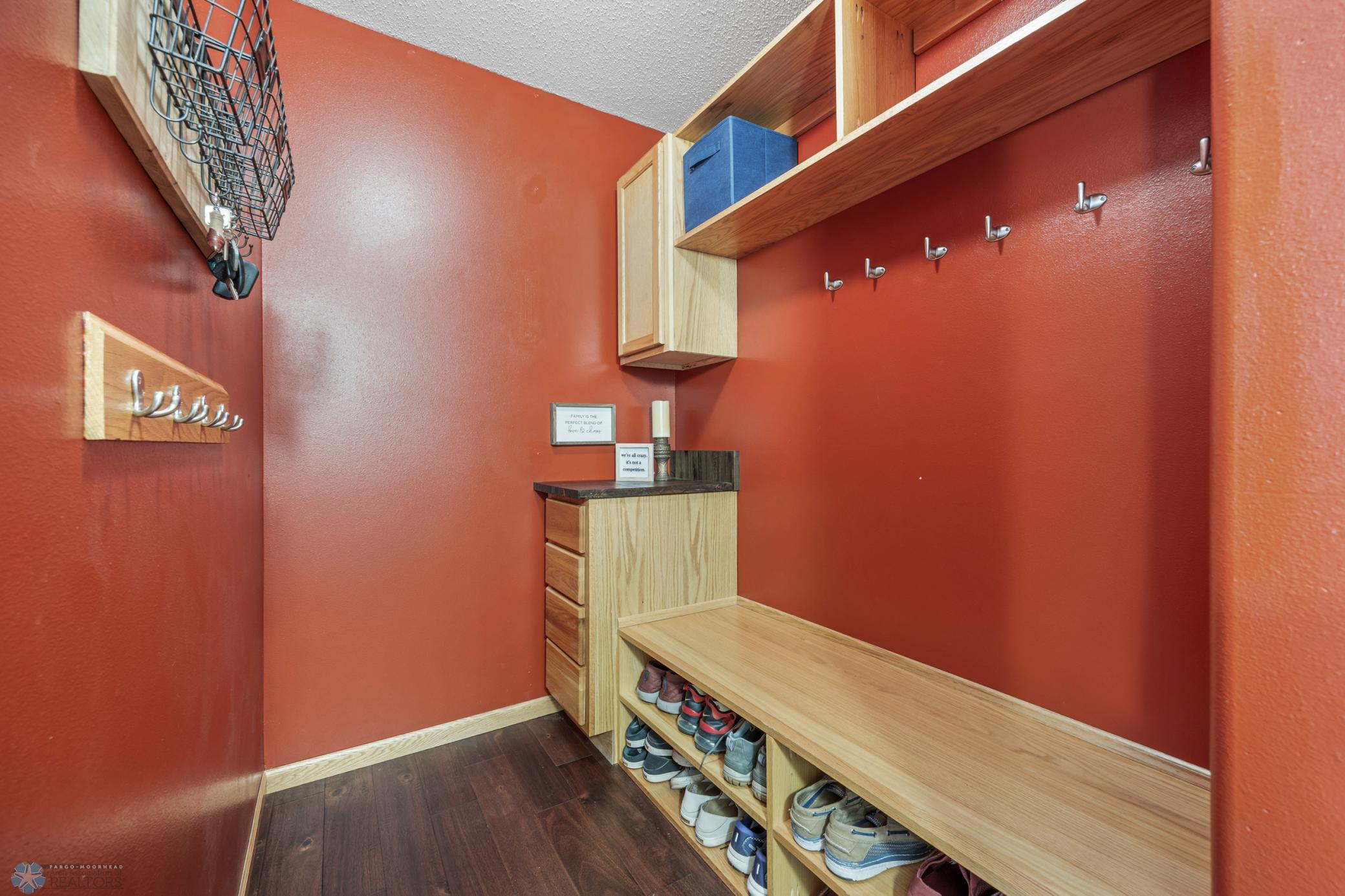 Rear Foyer Drop Zone & Bench/Hooks
