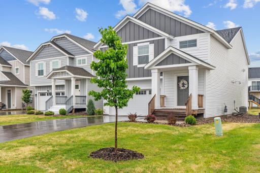10257 Greenway Circle S, Cottage Grove, MN 55016