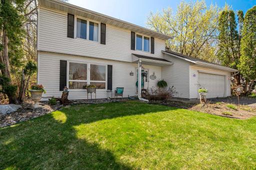 1713 James Place, Burnsville, MN 55337
