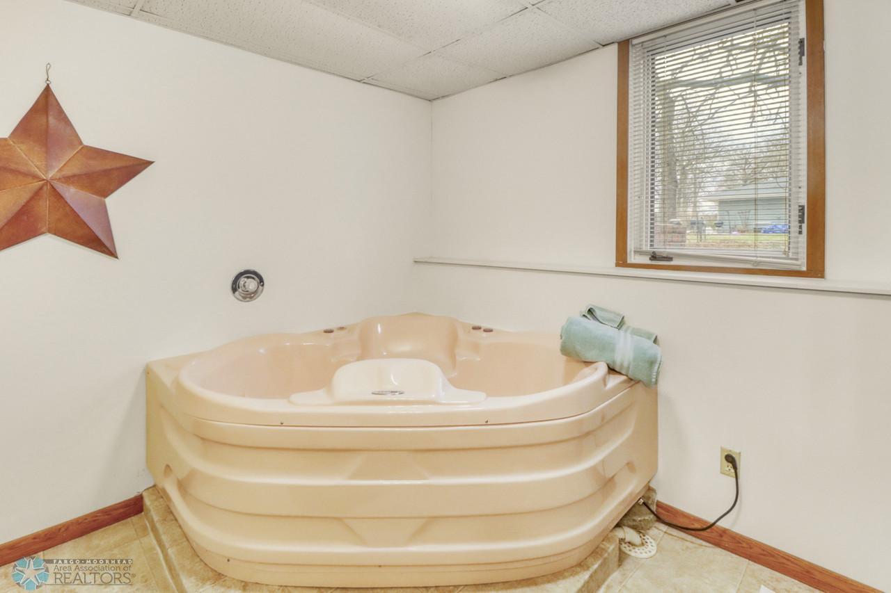 42Basement Bathroom1_3-1280.JPG