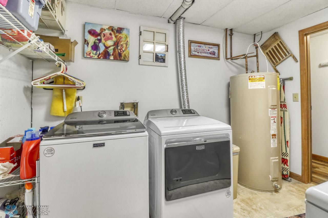 44Laundry_Mechanical1_2-1280.JPG