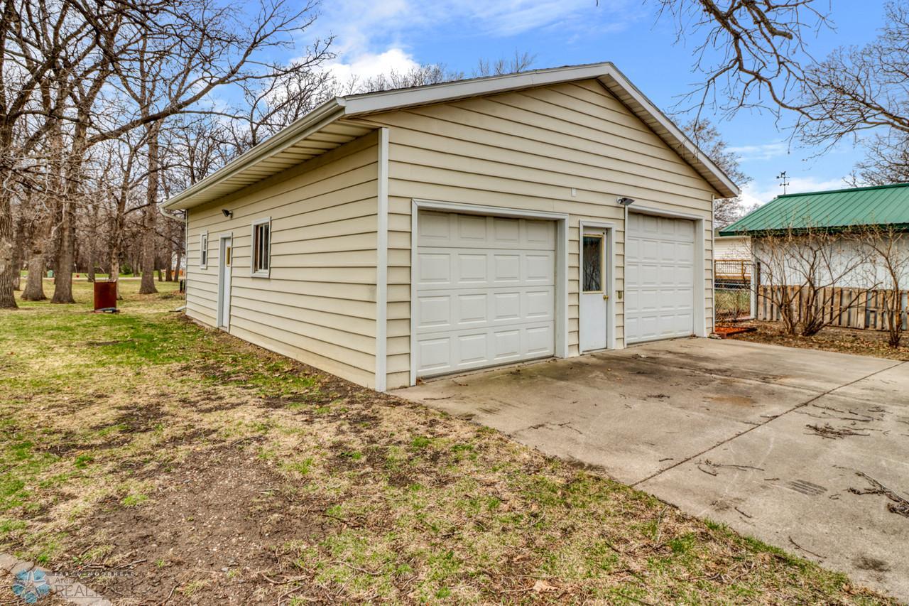 Unattached Garage-1280.JPG