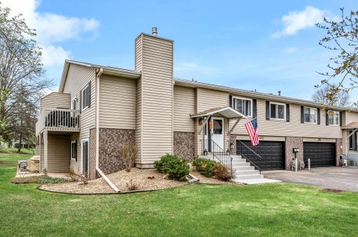 3903 Gershwin Avenue N, Oakdale, MN 55128