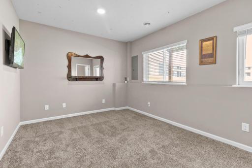 8758 Granite Lane, Saint Paul, MN 55129