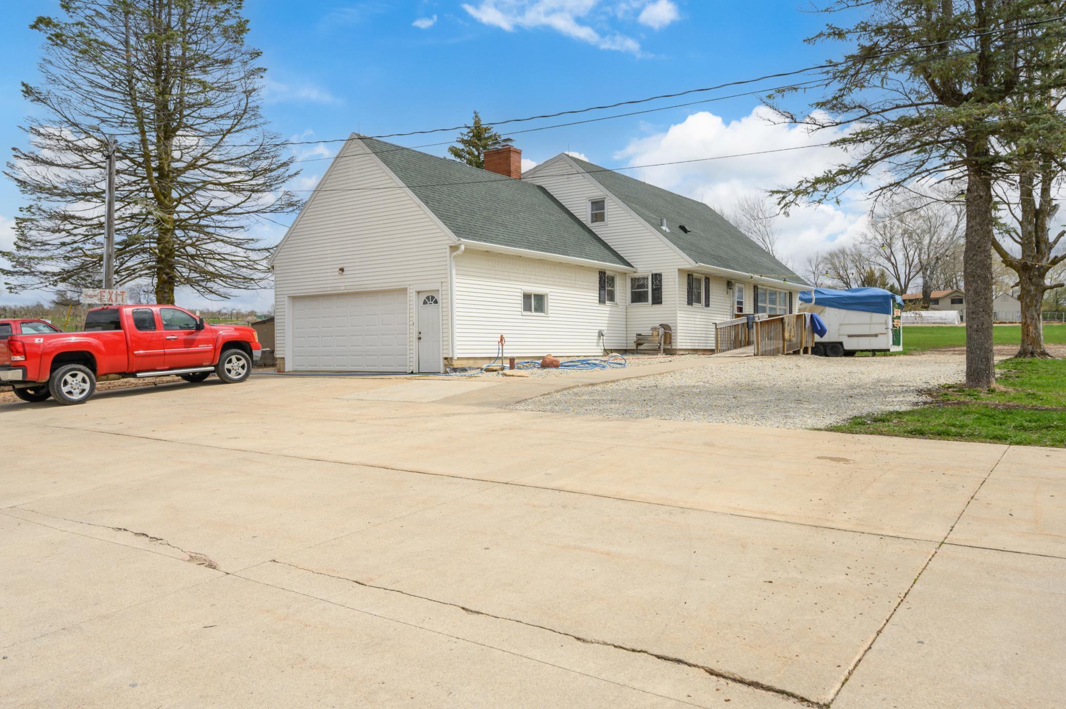 Charming 1 1/2 Story