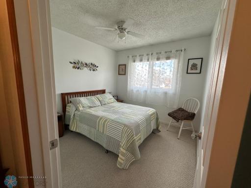 2323 4th Avenue S, Moorhead, MN 56560