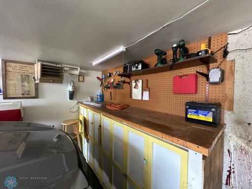 2323 4th Avenue S, Moorhead, MN 56560