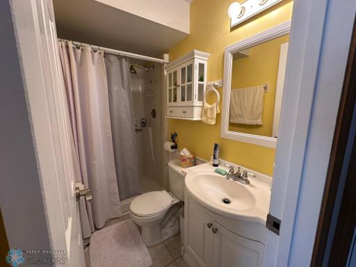 2323 4th Avenue S, Moorhead, MN 56560