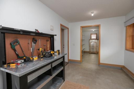 1204 Harbor Drive SE, Rochester, MN 55904