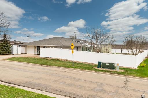 1204 Harbor Drive SE, Rochester, MN 55904