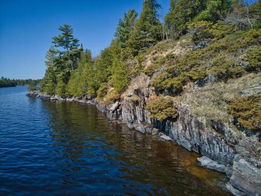 2116 Red Crest Island, International Falls, MN 56649