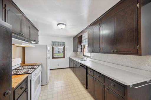 1204 133rd Lane NE, Andover, MN 55304