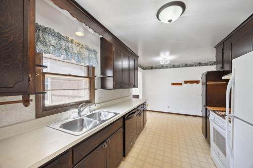 1204 133rd Lane NE, Andover, MN 55304