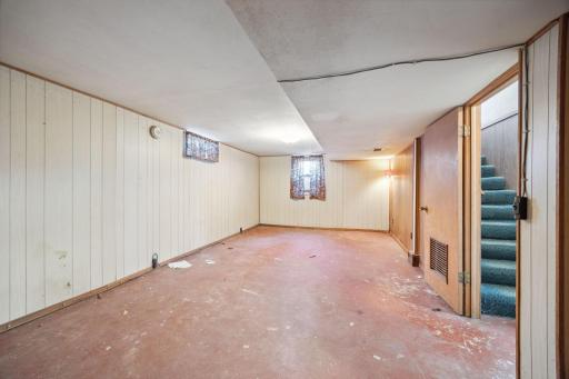 1204 133rd Lane NE, Andover, MN 55304