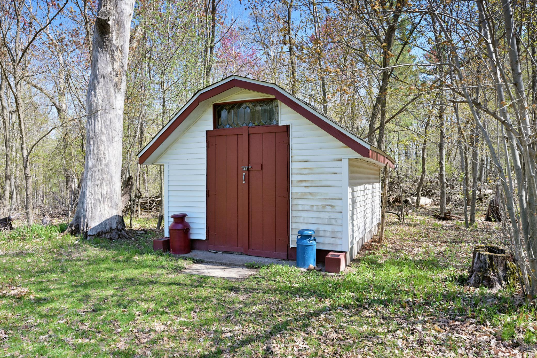 Storage shed