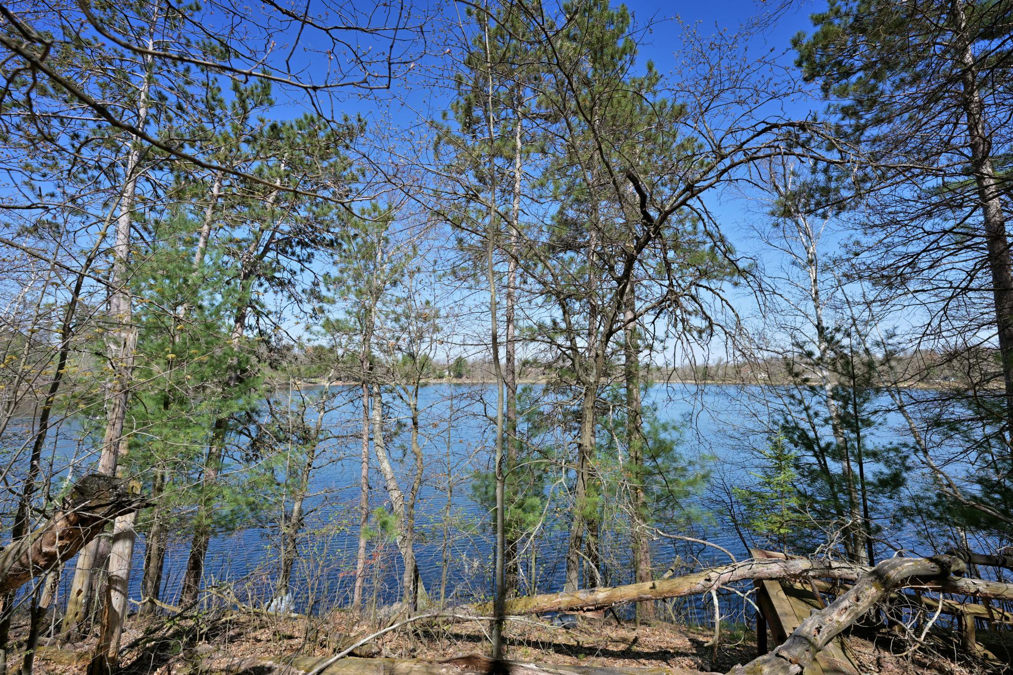 Mature trees provides ample privacy