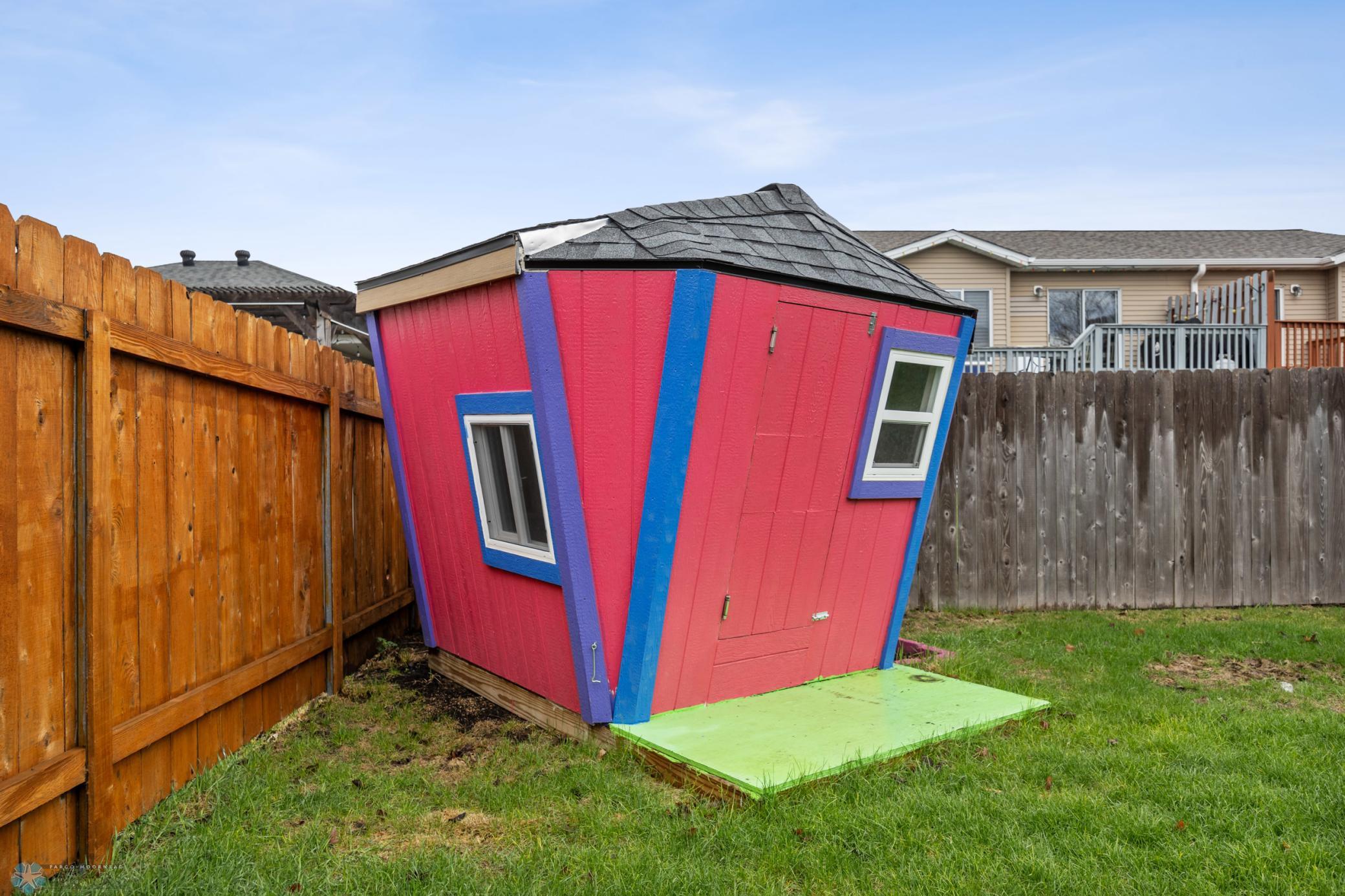 Storage / Playhouse