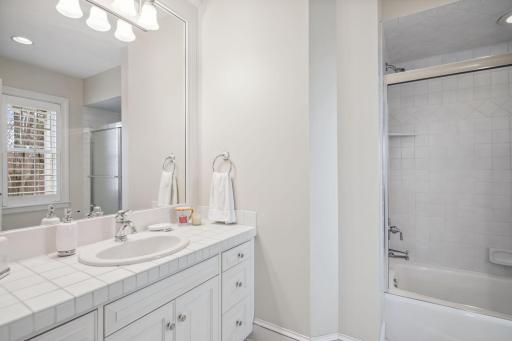 18371 Bearpath Trail, Eden Prairie, MN 55347