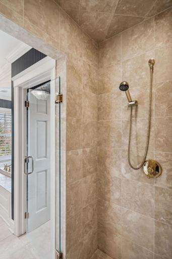 18371 Bearpath Trail, Eden Prairie, MN 55347