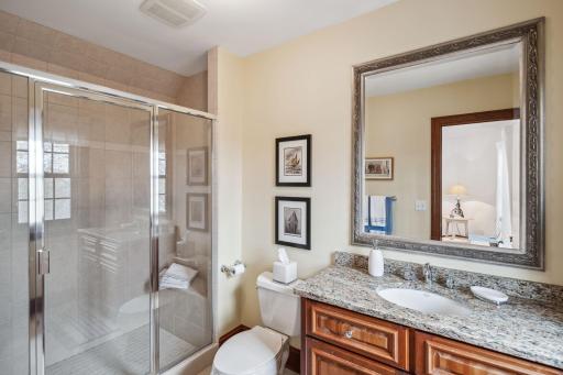 18371 Bearpath Trail, Eden Prairie, MN 55347