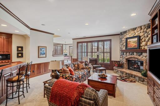 18371 Bearpath Trail, Eden Prairie, MN 55347