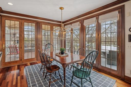 18371 Bearpath Trail, Eden Prairie, MN 55347