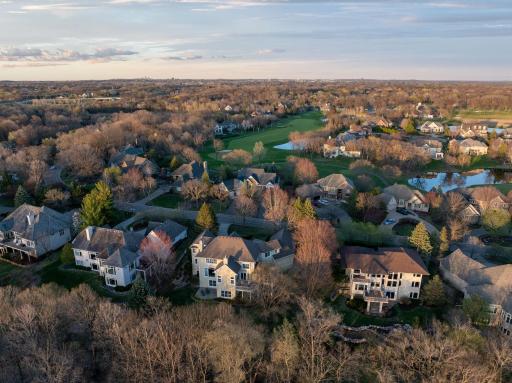 18371 Bearpath Trail, Eden Prairie, MN 55347