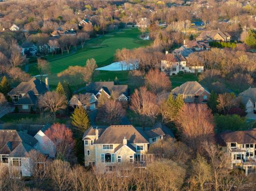 18371 Bearpath Trail, Eden Prairie, MN 55347