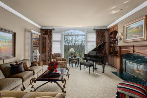18371 Bearpath Trail, Eden Prairie, MN 55347