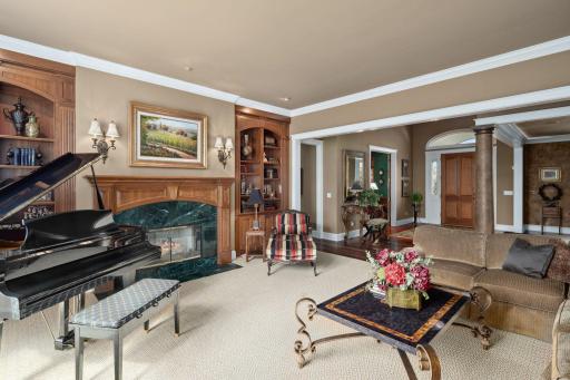 18371 Bearpath Trail, Eden Prairie, MN 55347