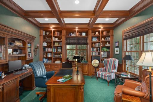 18371 Bearpath Trail, Eden Prairie, MN 55347