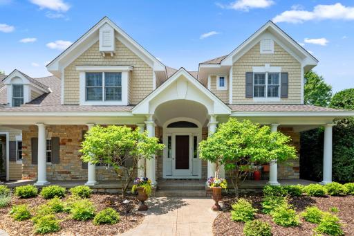 18371 Bearpath Trail, Eden Prairie, MN 55347