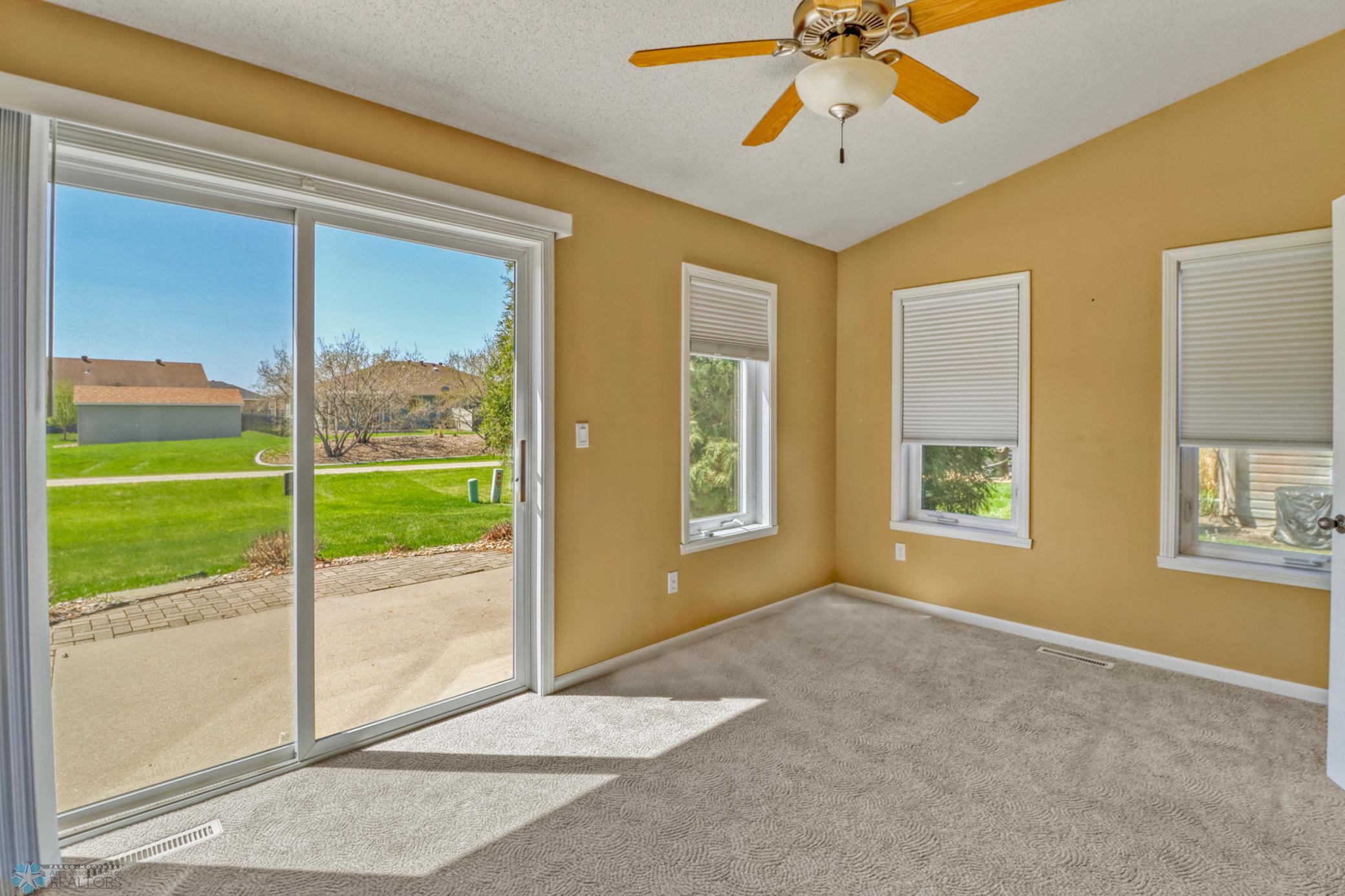 Sunroom1_3.JPG